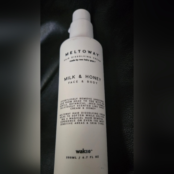 wakse Other - Face & Body Cream - White NEW FULL SIZE 6.7Floz